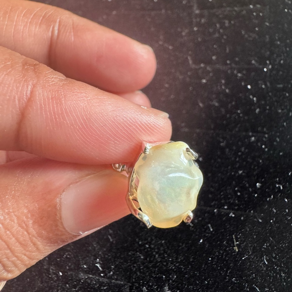 Silver and Cream Opal Ring